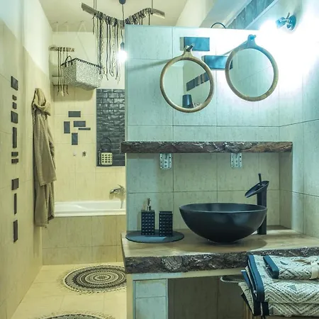 Relux Apartament *